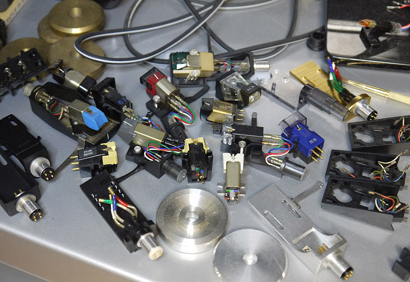 03 カートリッジ