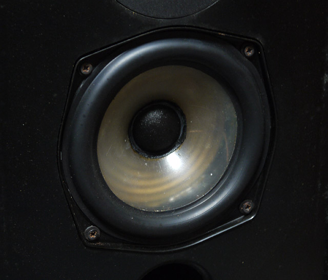 03 LS2 のウーファーユニット