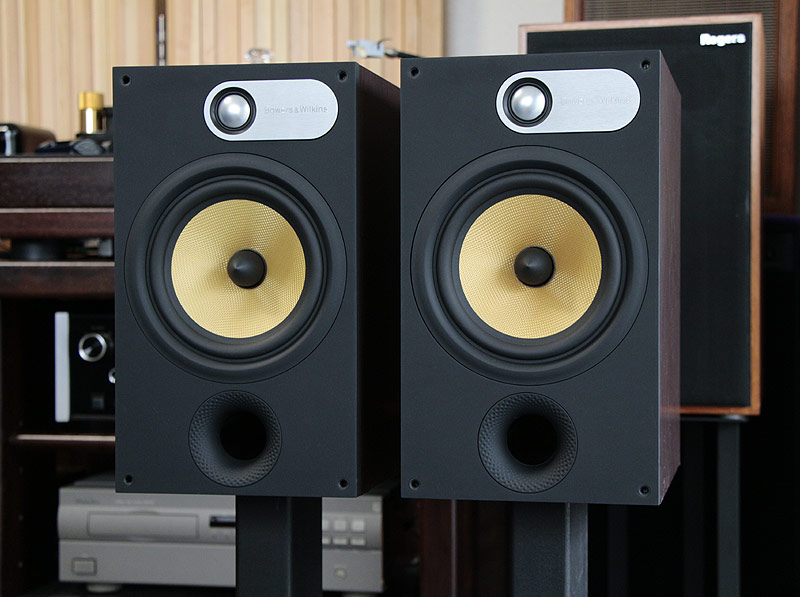 B&W 685 ブックシェルフ 優秀ですねぇ